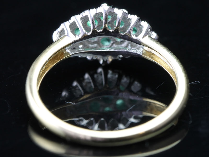 Beautiful emerald and diamond 9 carat gold cluster ring