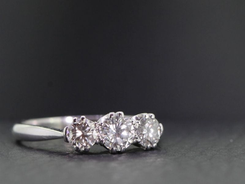 Beautiful three stone diamond 18 carat trilogy ring