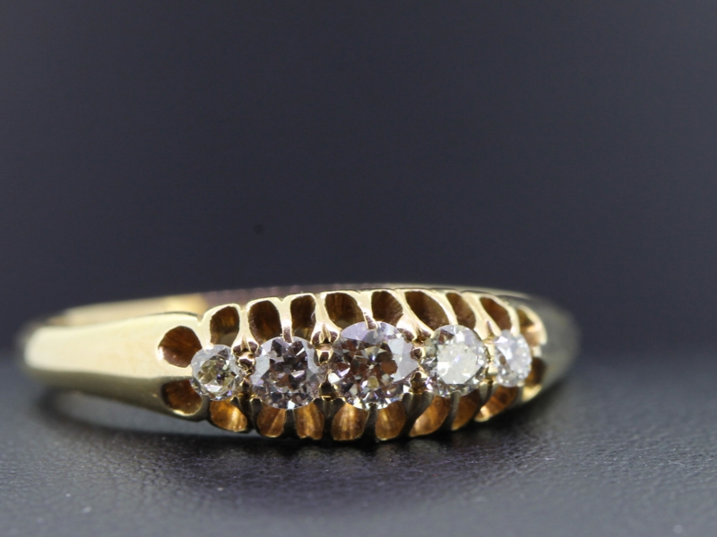 Wonderful edwardian diamond 18 carat gold gypsy ring