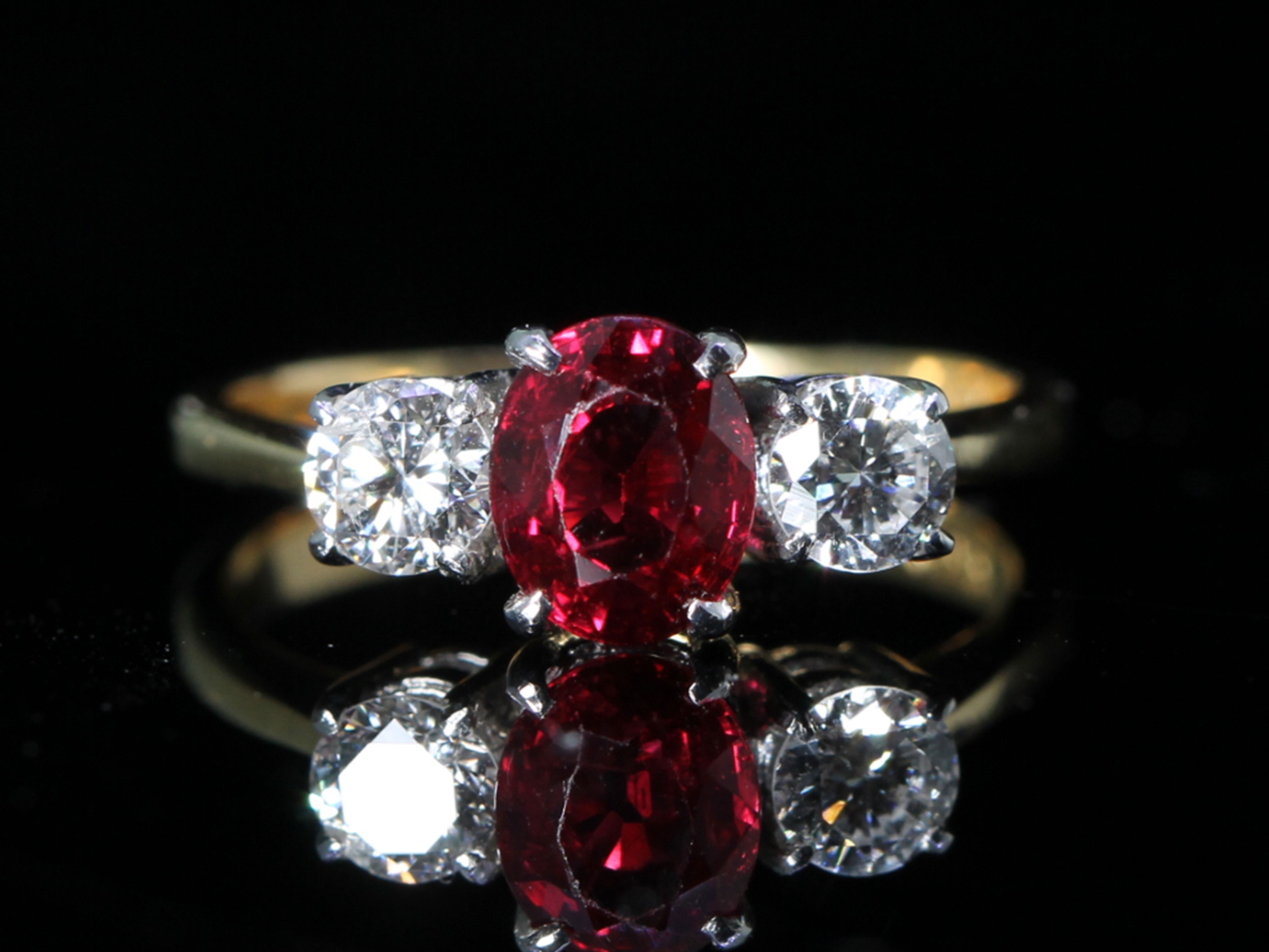 Vintage burmese ruby and diamond 18ct gold trilogy ring
