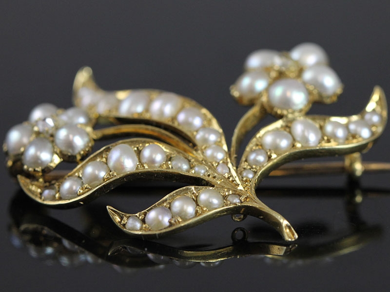 Stunning seed pearl and diamond floral 15 carat gold brooch