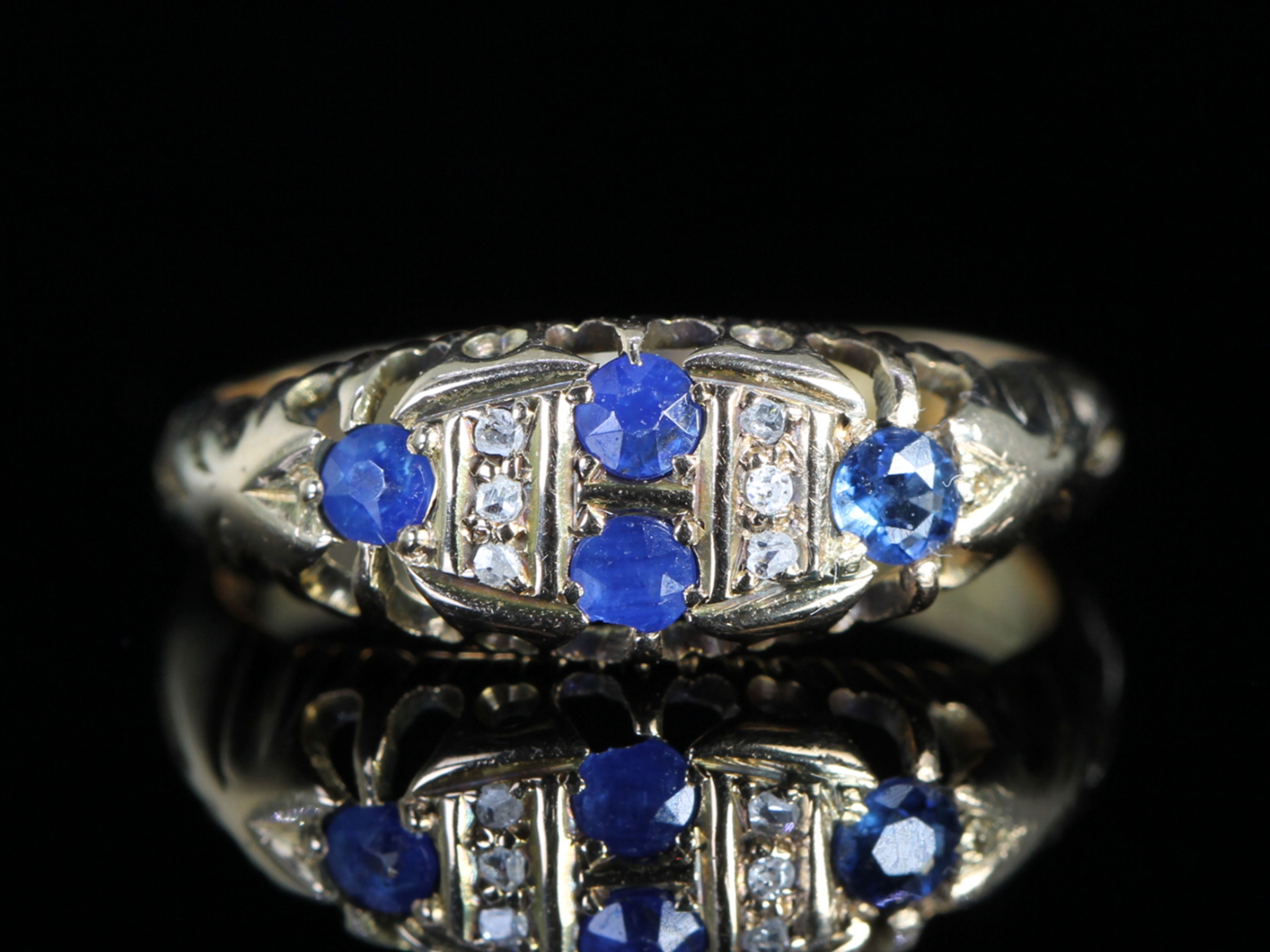 Edwardian sapphire and diamond 18ct gold gypsy ring