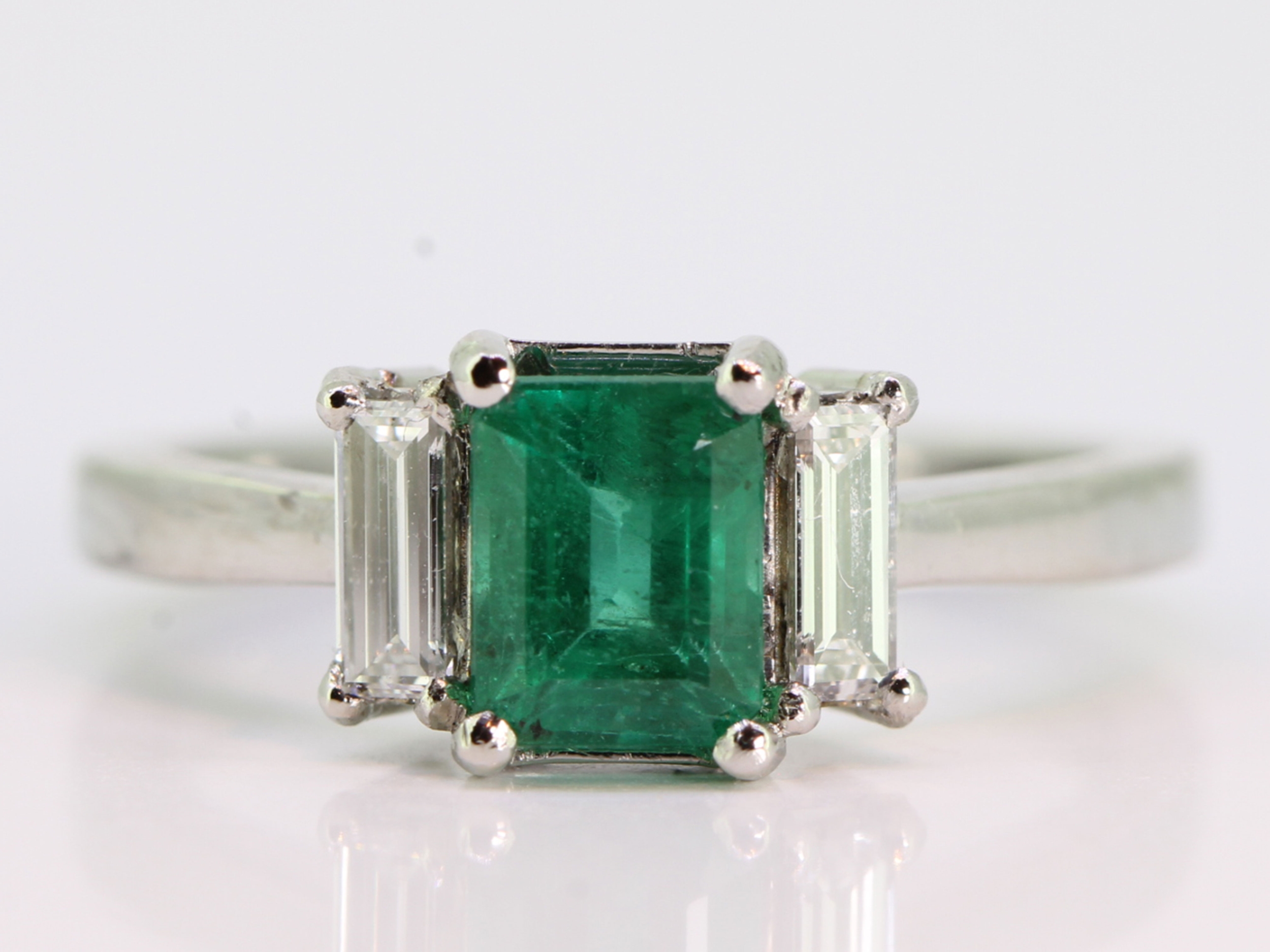 Breathtaking emerald and diamond art deco inspired platinum ring