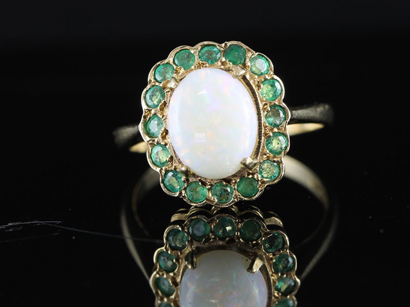 Beautiful inspired vintage australian opal and emerald 9 carat ring