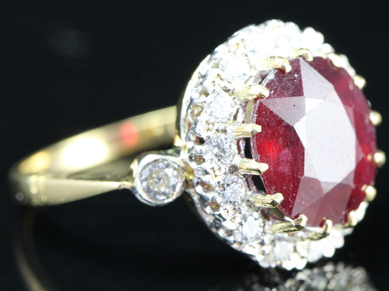 Stunning 3 carat ruby and diamond  18 carat gold cocktail ring
