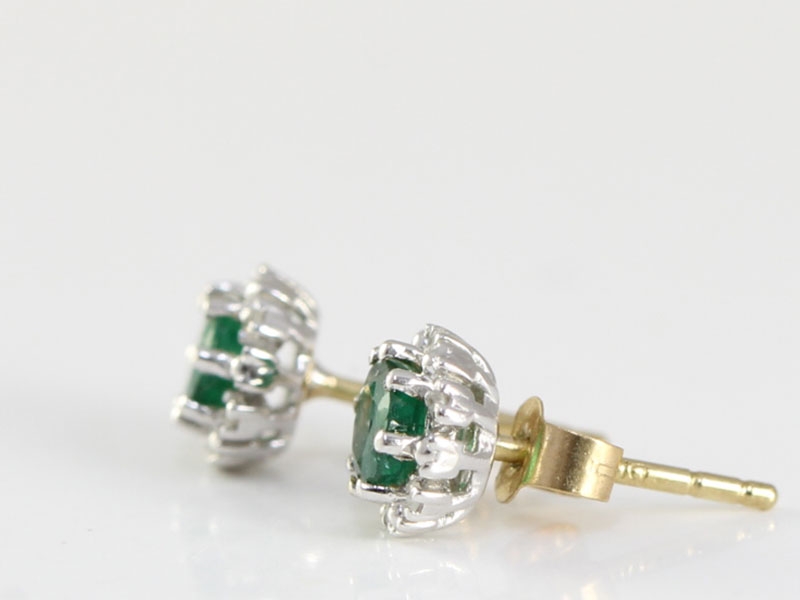 Elegant emerald and diamond 9 carat gold stud earrings