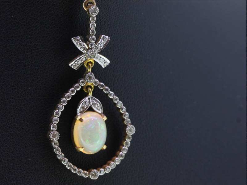 Magnificent edwardian diamond and opal 15 carat gold pendant and chain