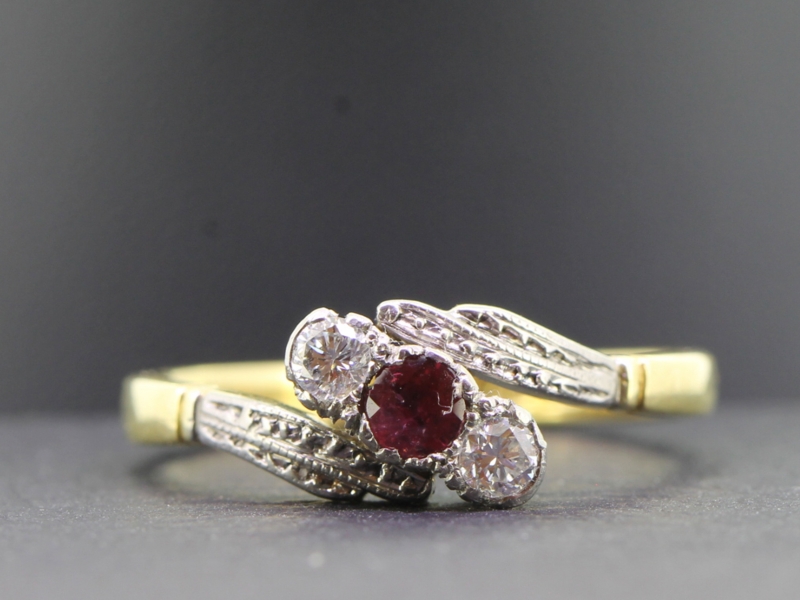  beautiful ruby and diamond 18 carat gold and platinum ring