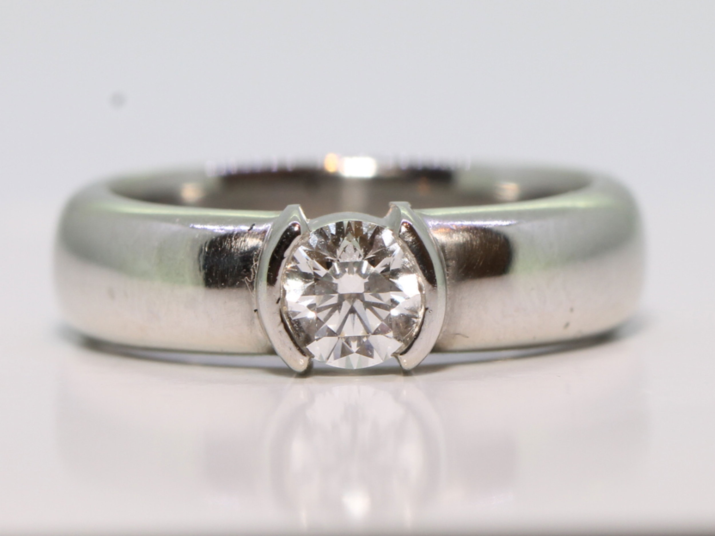 Vintage tiffany & co platinum diamond solitaire ring 