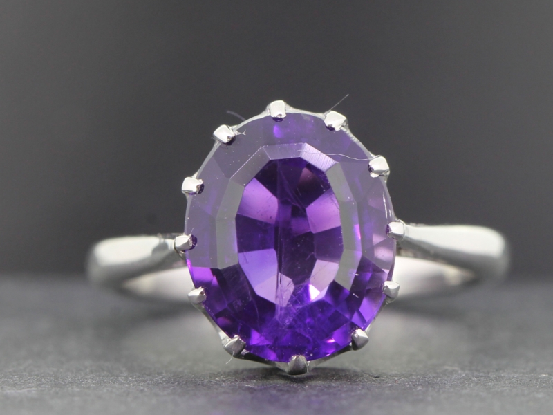Gorgeous 1920s amethyst platinum solitaire ring