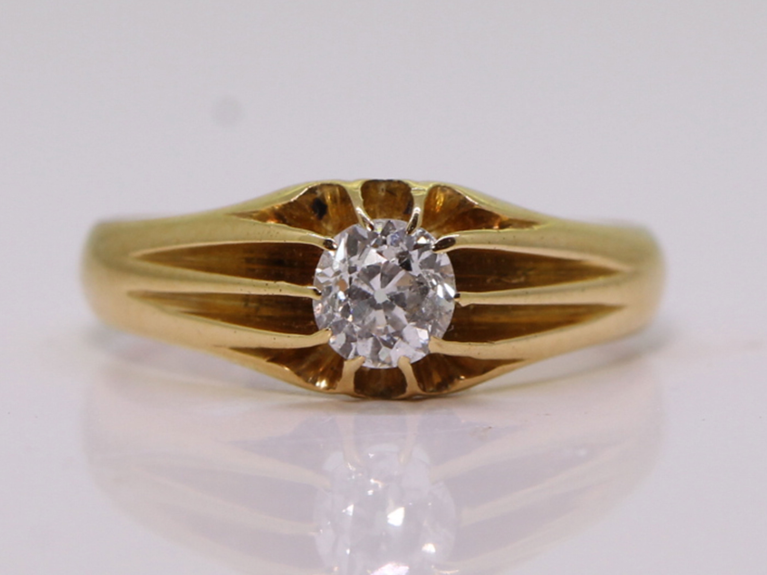 Edwardian diamond solitaire 18ct gold  signet ring