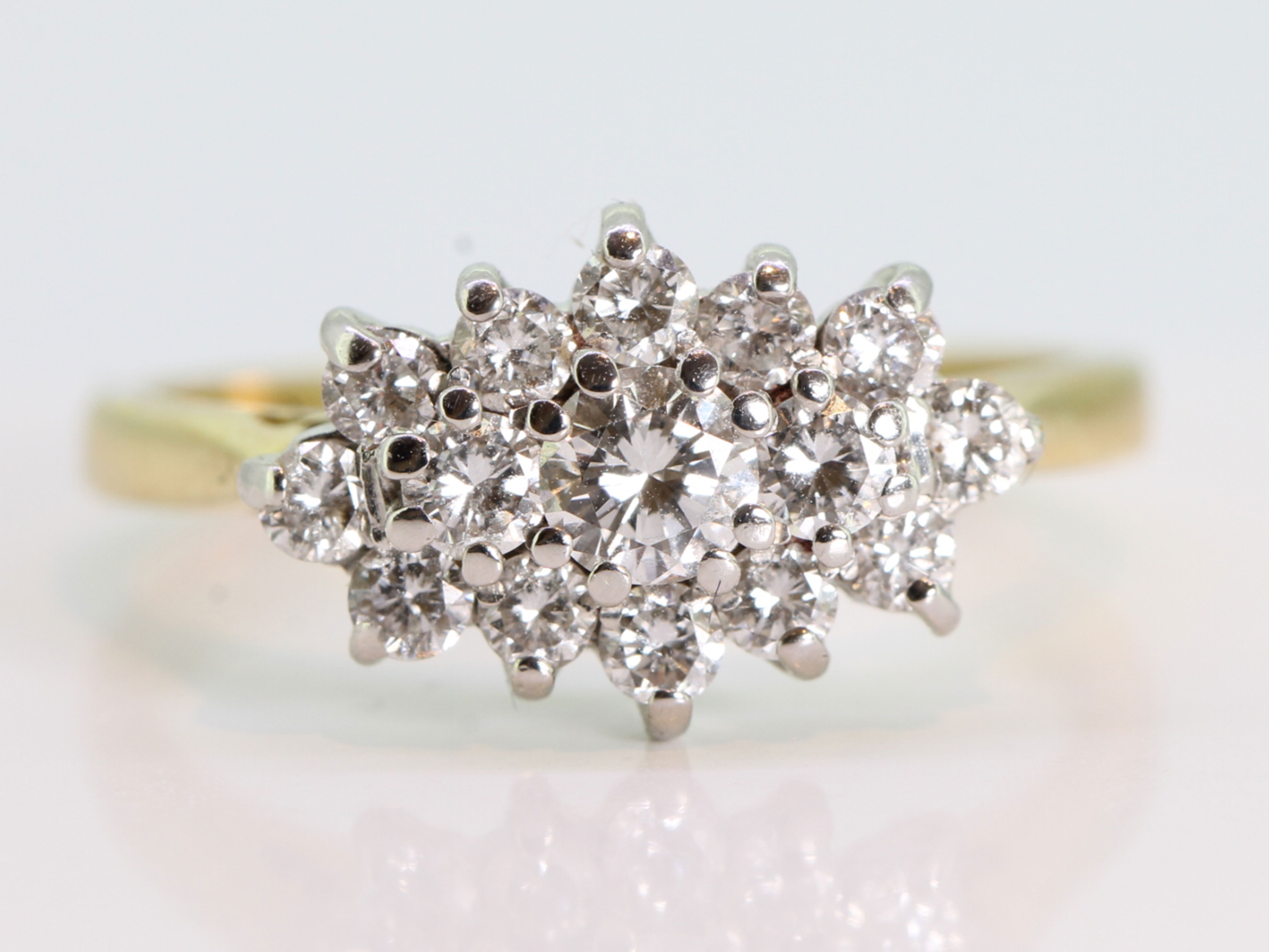Sparkling diamond 18 carat gold cluster ring