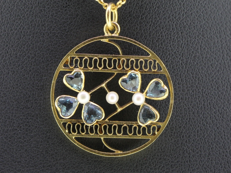 Gorgeous art nouveau aquamarine and pearl 18 carat gold pendant		