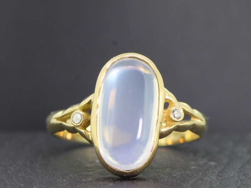 Wonderful moonstone and diamond 18 carat gold ring