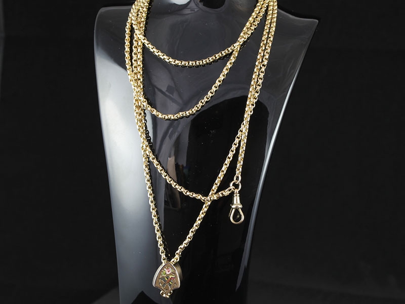 Fabulous victorian lorgnette slide 9 carat gold chain