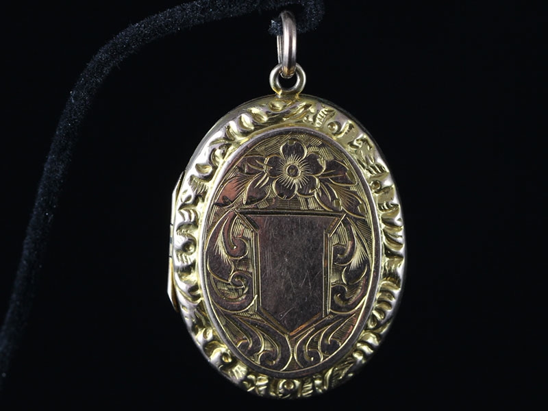 Gorgeous edwardian oval engraved 9 carat locket