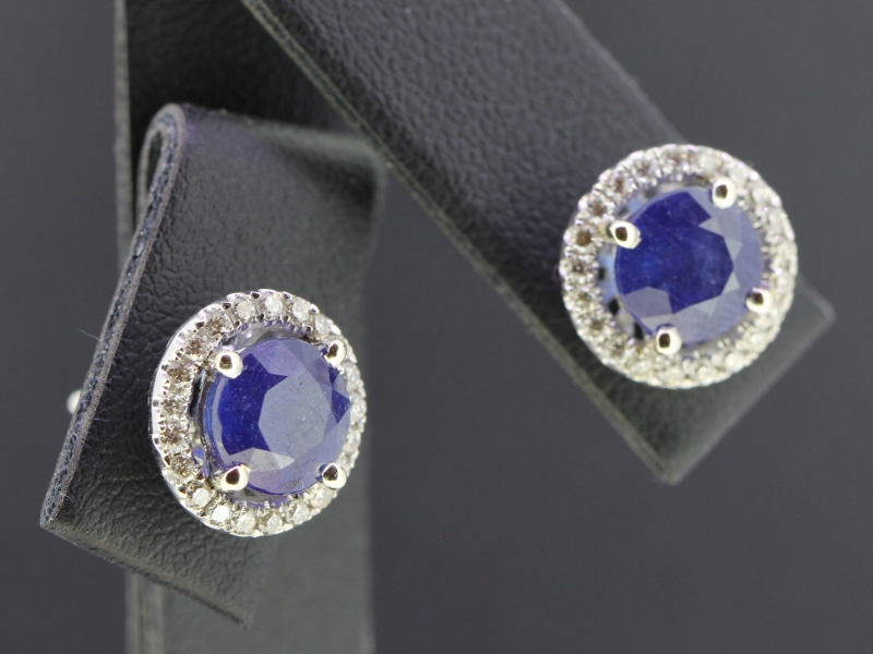 Spectacular sapphire and diamond 18 carat gold stud earrings