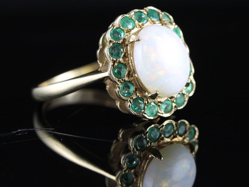 Beautiful inspired vintage australian opal and emerald 9 carat ring
