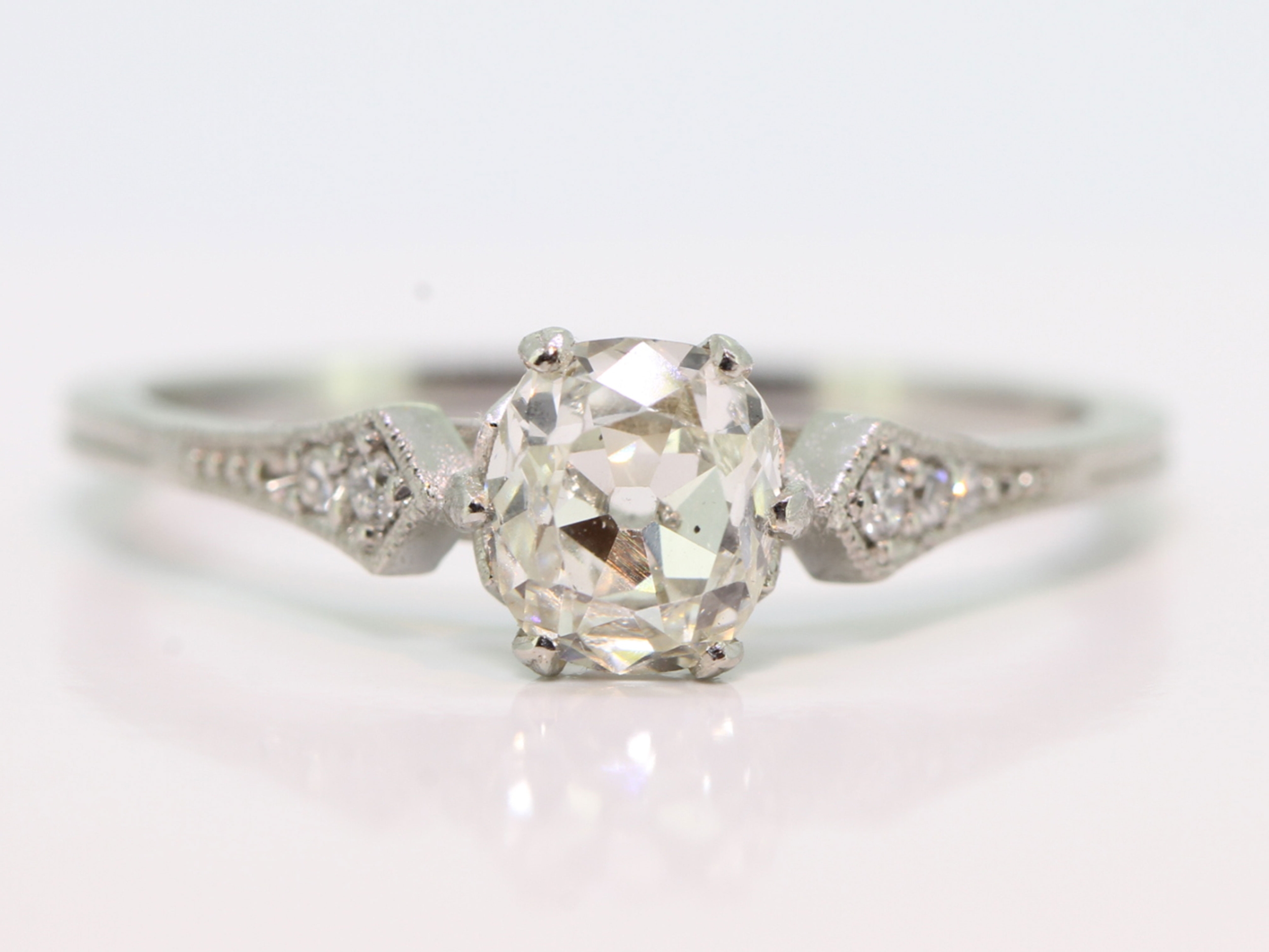 Stunning old cut diamond solitaire platinum ring 