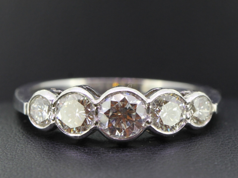 Breathtaking five stone diamond 18 carat gold ring