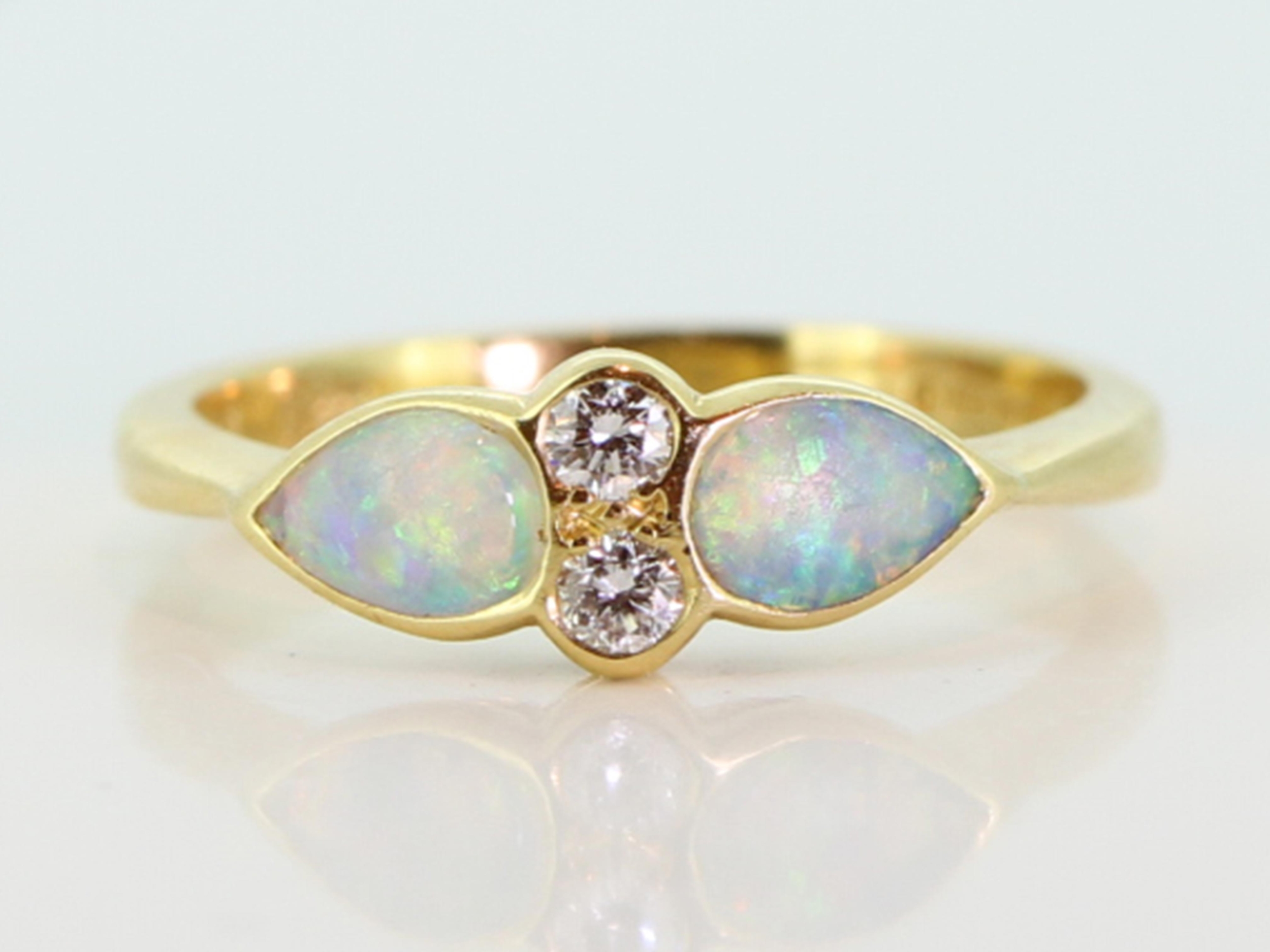  unique australian opal and diamond 18 carat gold ring