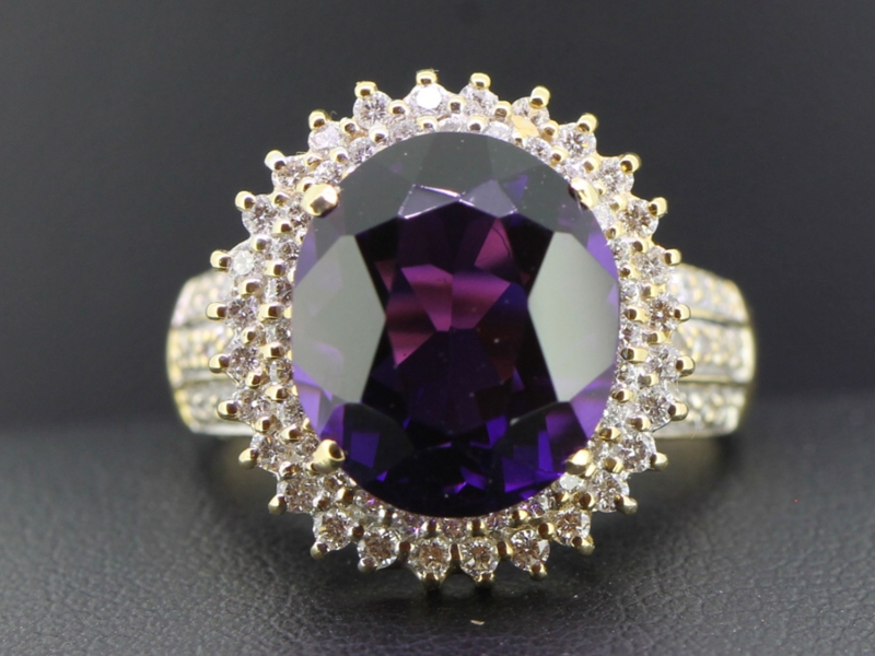 Impressive amethyst and diamond 18 carat gold ring