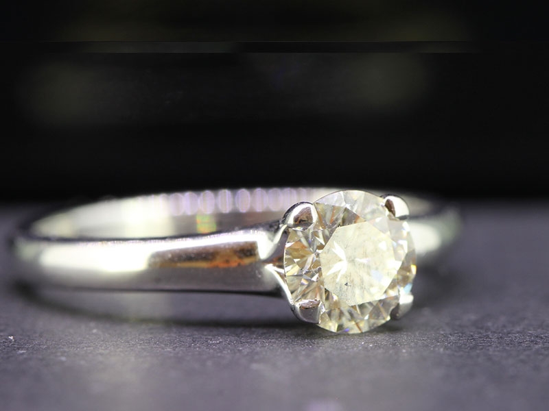 Platinum 0.80 carat brilliant cut diamond platinum solitaire ring