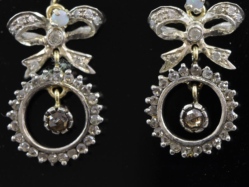 Beautiful diamond and opal silver/gold set earrings