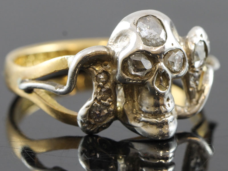 Fabulous skull and serpent gold/silver diamond 22 carat gold ring