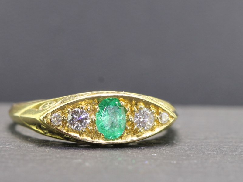 Wonderful edwardian inspired colombian emerald and diamond 18 carat gold ring