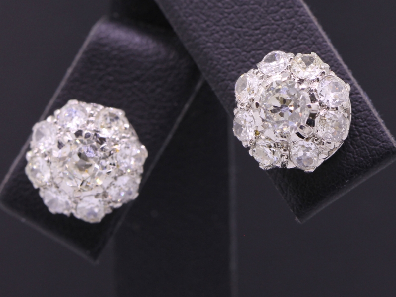 Stunning georgian diamond 18 carat gold stud earrings
