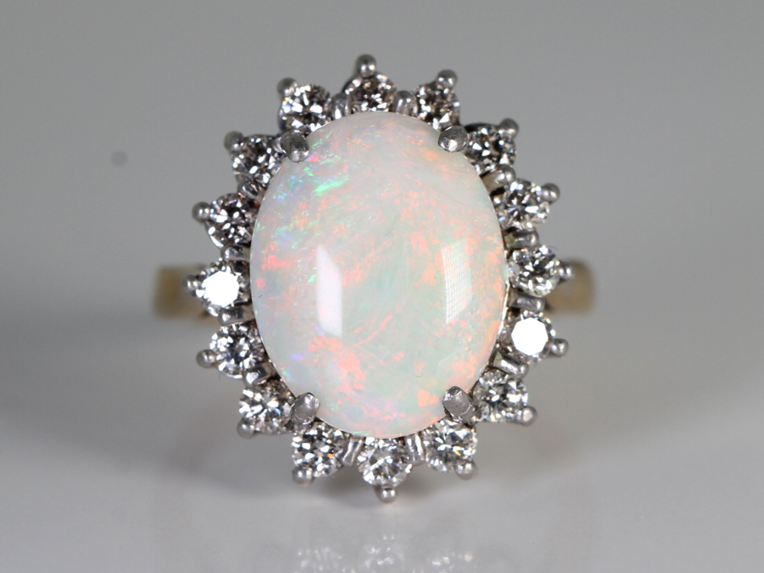 Vintage 5ct australian opal and diamond 18ct gold cluster ring