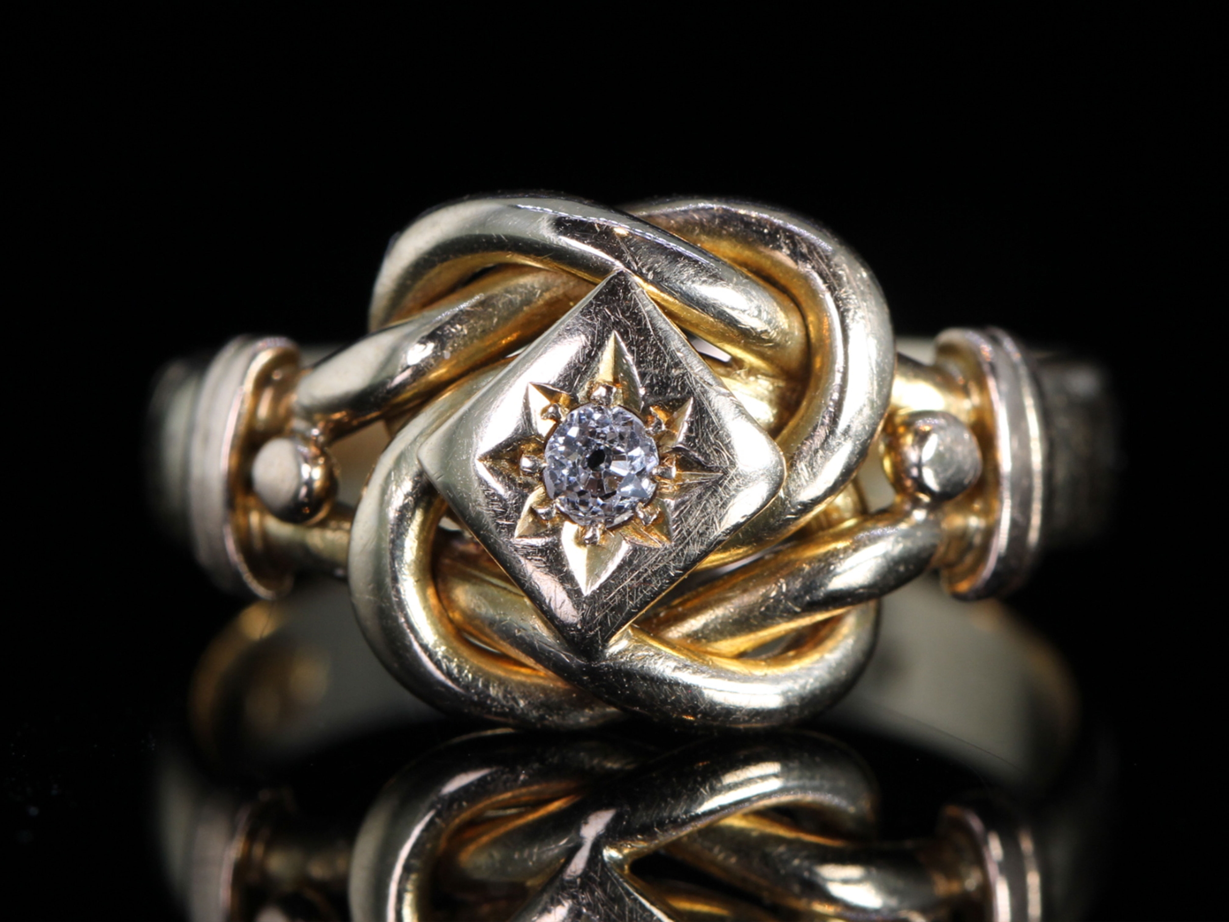 Edwardian 18ct diamond ‘lovers knot’ ring 