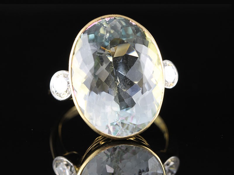 Spectatular 20 carat aquamarine and diamond 18 carat gold ring