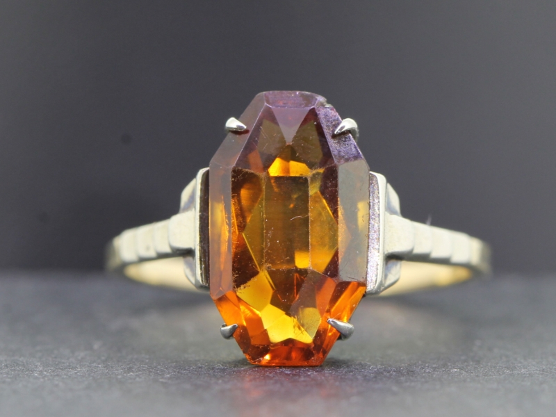 Beautiful 1920s citrine  9 carat gold ring