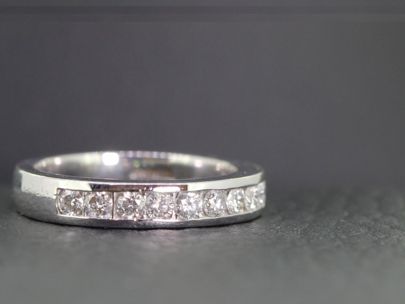 Elegant diamond 18 carat white gold half eternity ring
