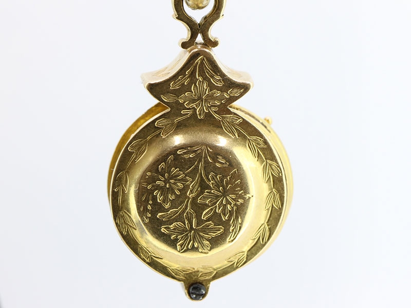 Marvelous french 15 carat gold magnifying glass charm/pendant
