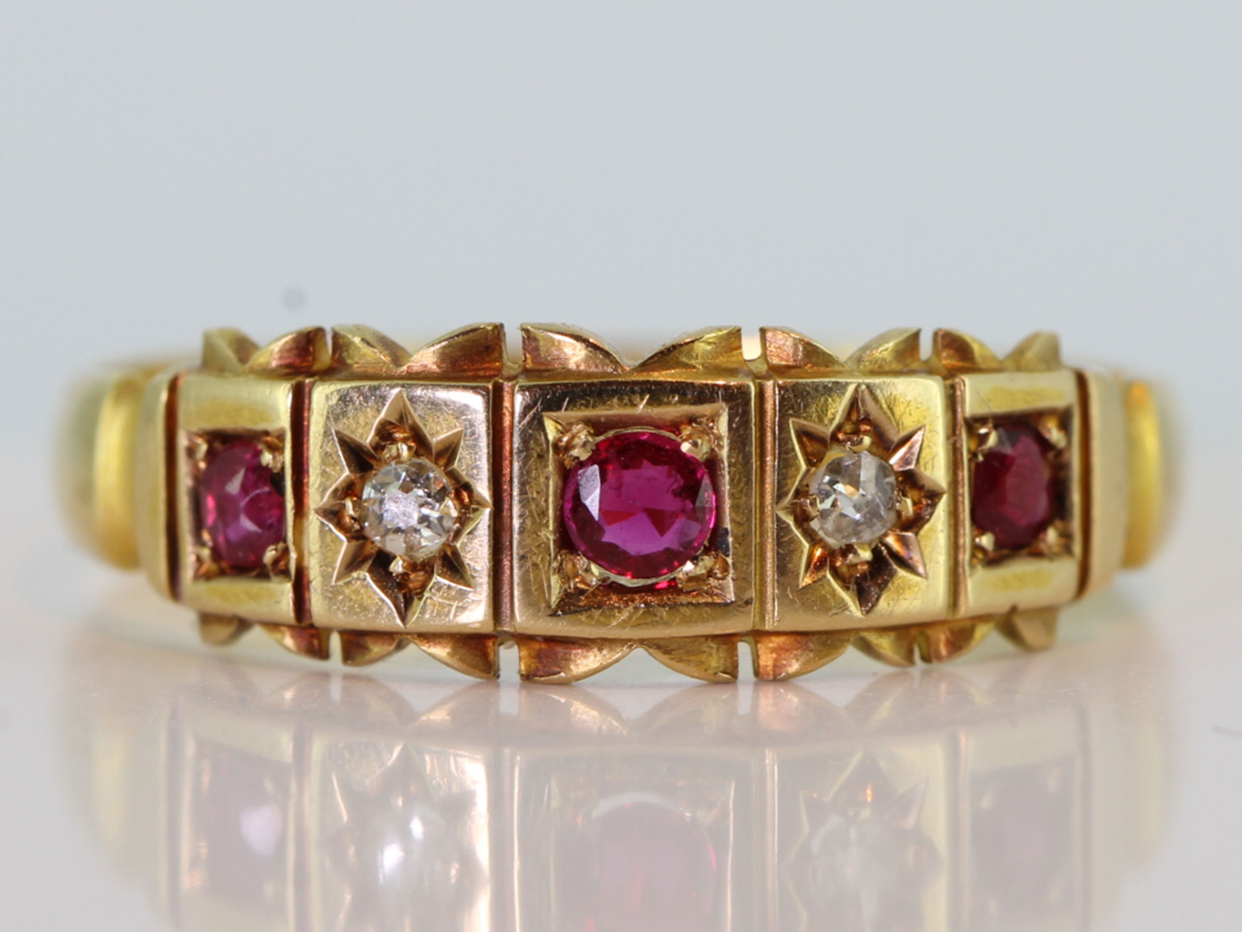 Beautiful ruby and diamond 18 carat gold gypsy ring