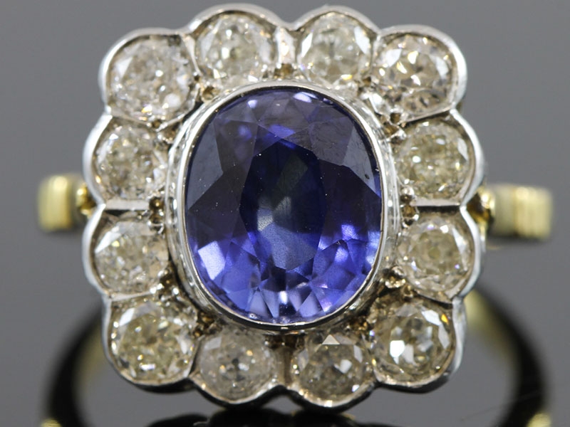 Majestic sapphire and diamond 18 carat gold cluster ring