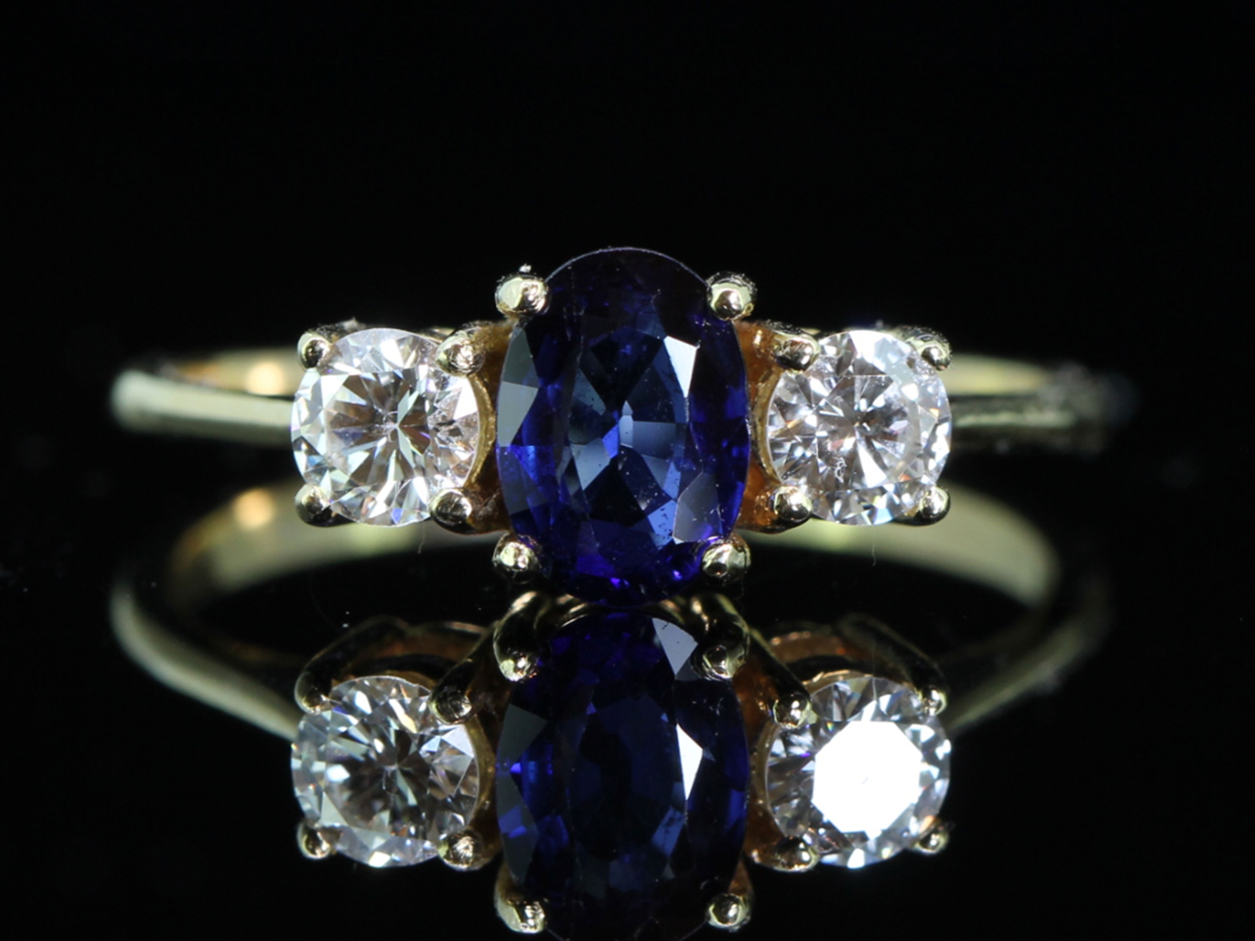 Wonderful sapphire and diamond 18 carat gold trilogy ring