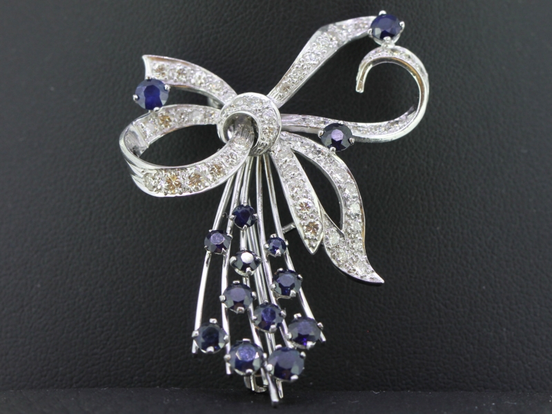 Stunning sapphire and diamond platinum comet brooch