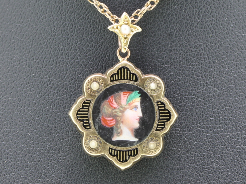 Wonderful victorian neo classical enamel 15 carat gold pendant