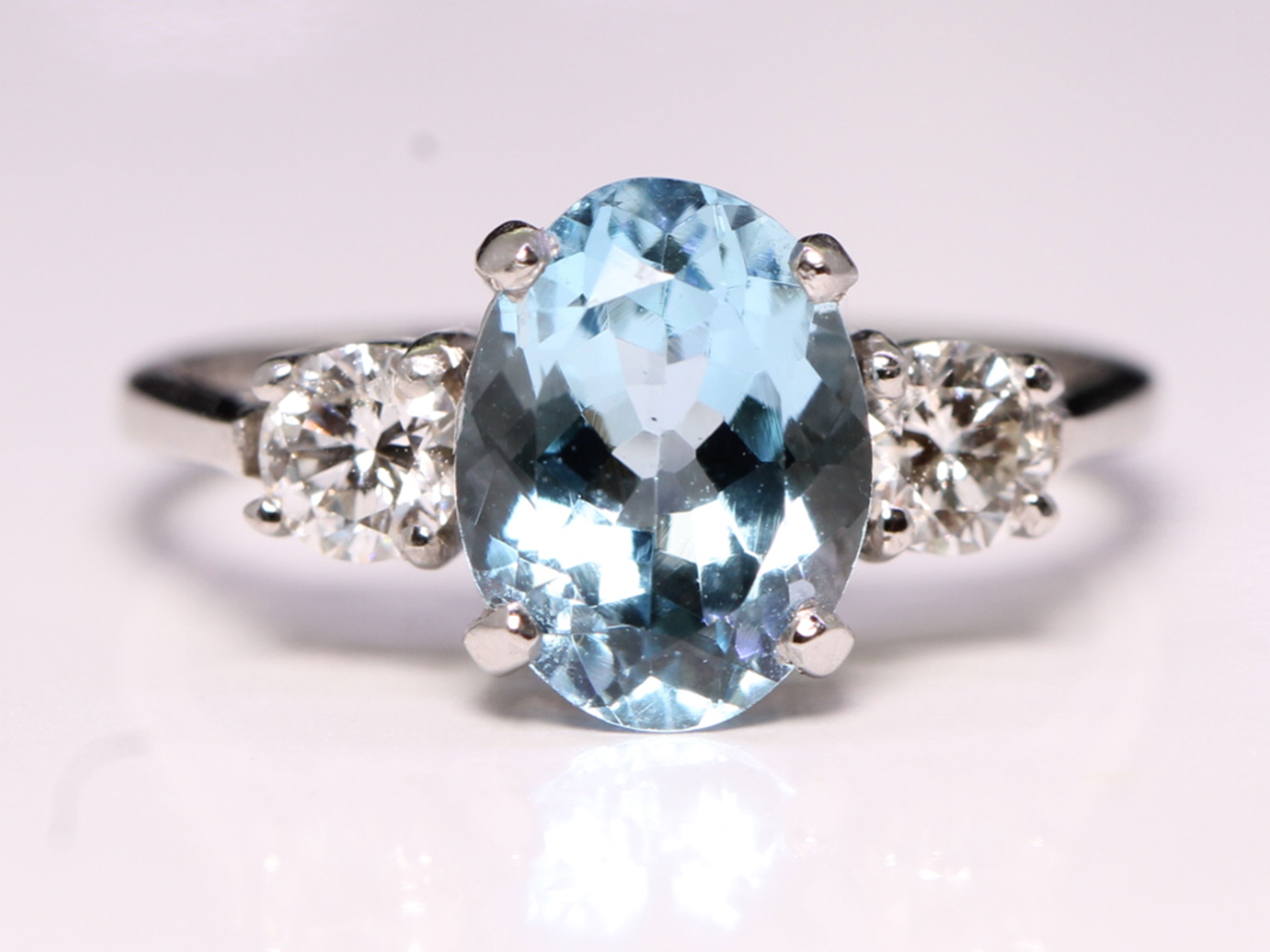Vintage 3ct aquamarine and diamond 18ct gold trilogy ring