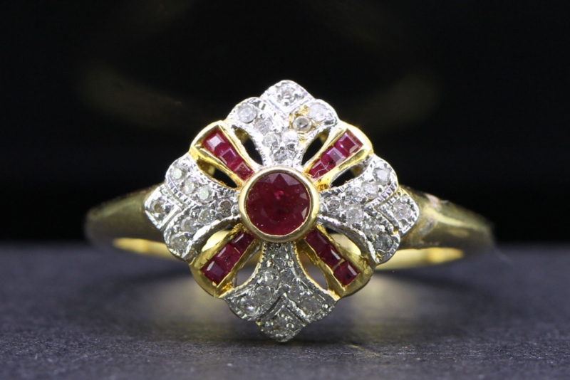 Unique ruby and diamond 18 carat gold ring