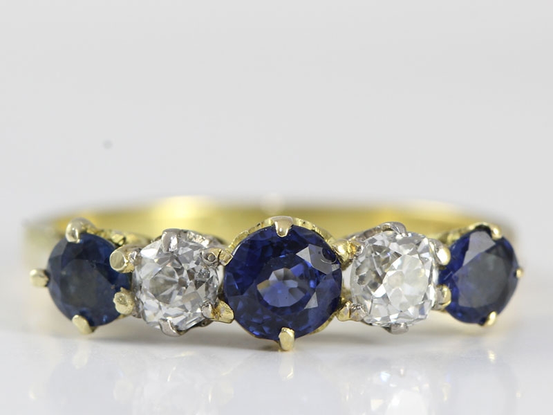  beautiful sapphire and diamond 18 carat gold five stone ring