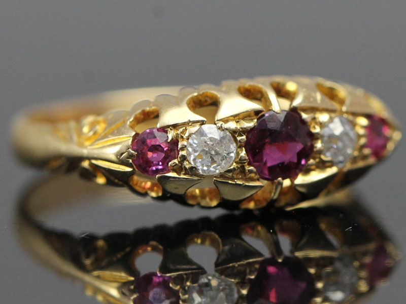Beautiful edwardian ruby and diamond 18 carat gold ring 