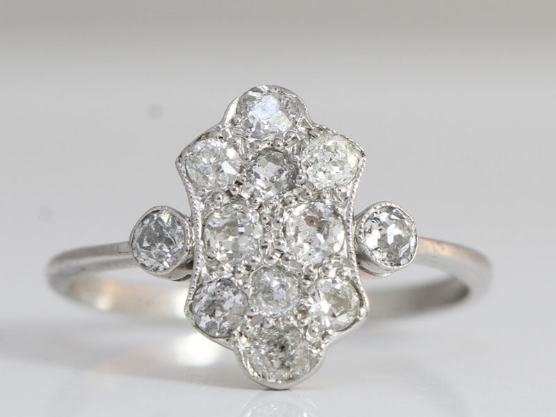 Lovely art deco diamond panel cluster platinum ring