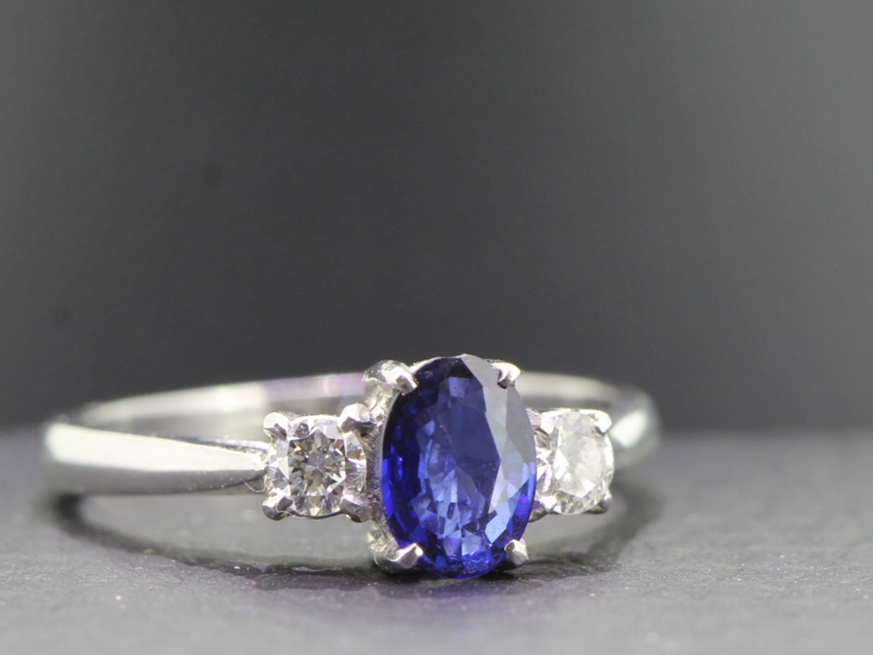  beautiful ceylon sapphire and diamond 18 carat gold trilogy ring
