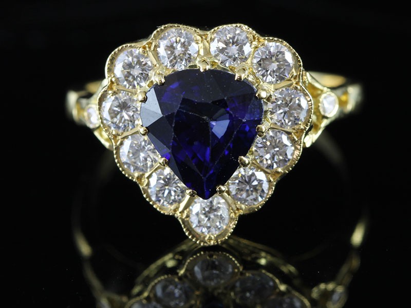 Stunning 2 carat heart shaped royal blue sapphire and diamond 18 carat gold ring