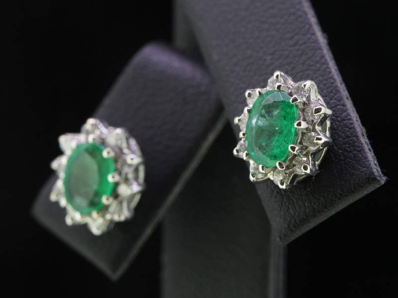 Fabulous emerald and diamond 18 carat gold stud earrings